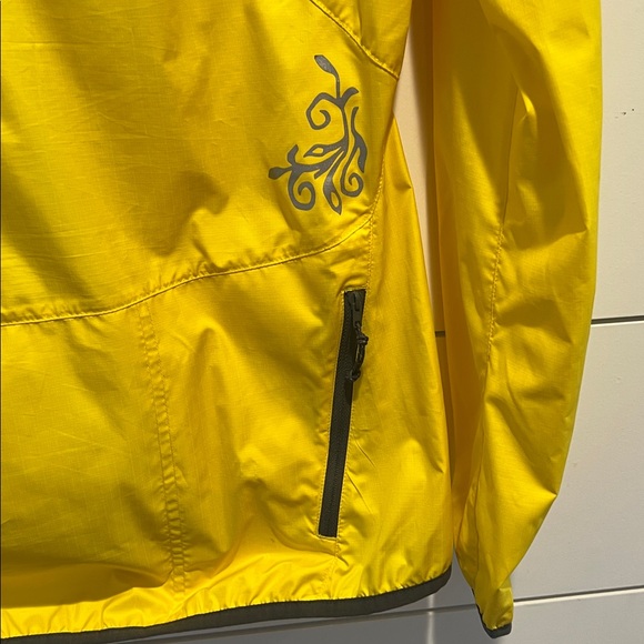 NOVARA Nylon Yellow Zip Road Cycling Wind Rain Pockets Jacket Small - Picture 7 of 8